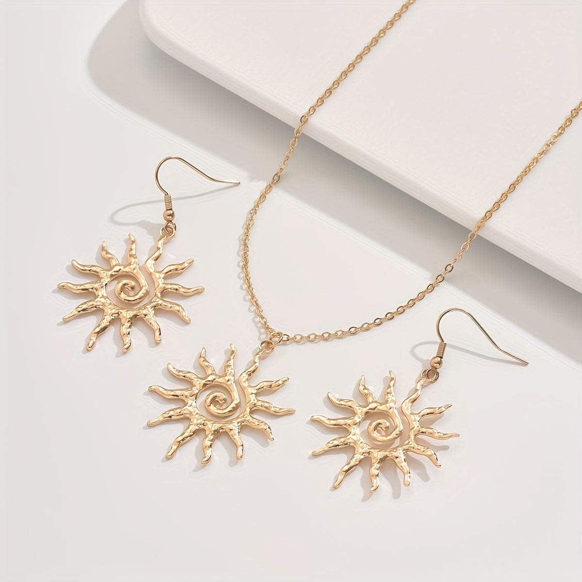 3pcs Elegant Sun Pendant Jewelry Set - Vintage & Ethnic Style Stainless steel Earrings and Necklace Combo for Casual Attire Parties & Gift Givin