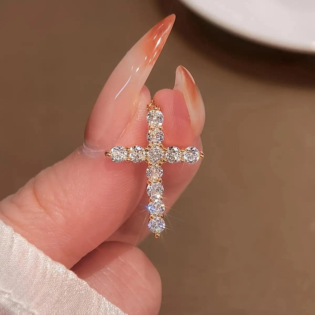 S925 Moissanite Cross Pendant Necklace Classic Design