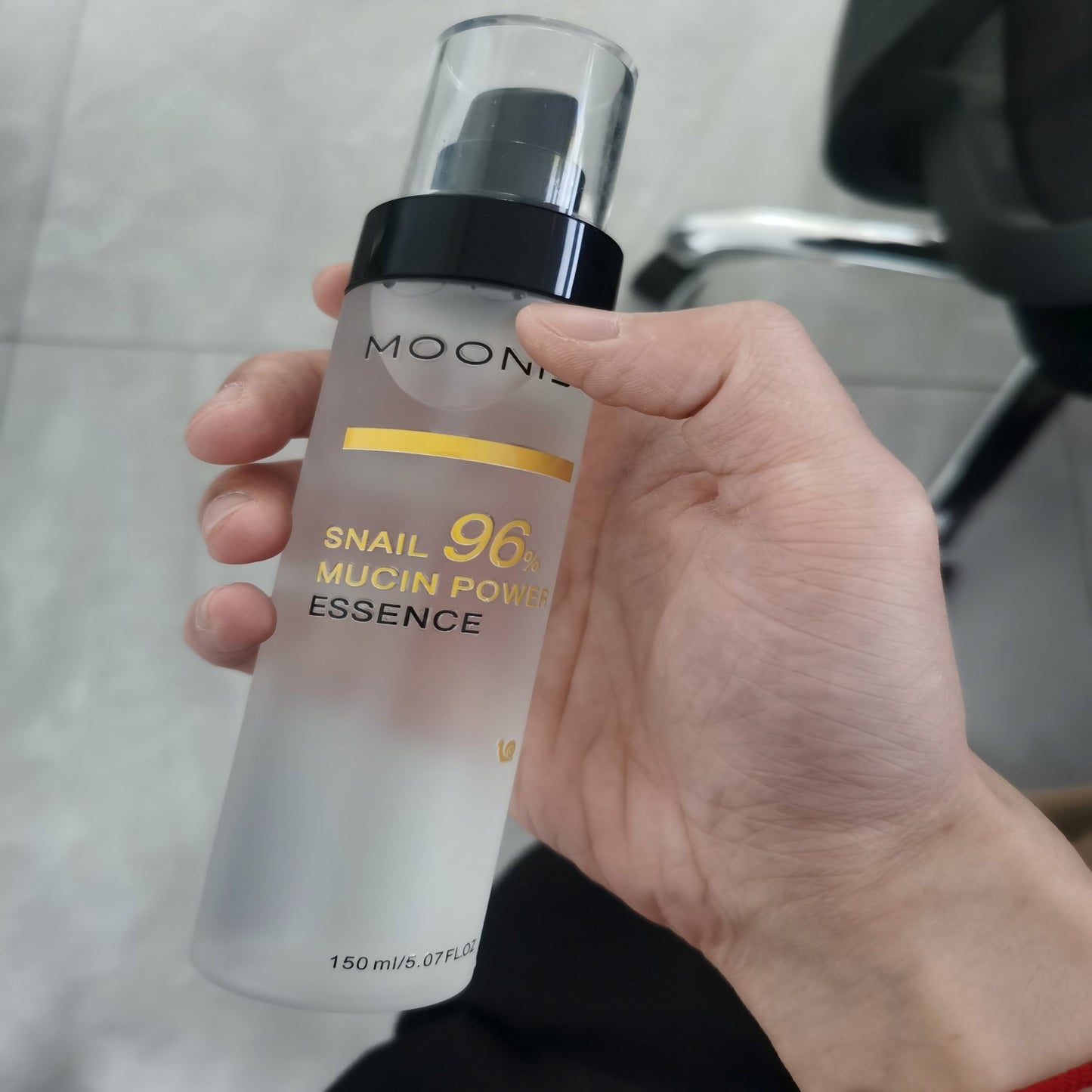 Advanced Snail Skincare Serum for Ultimate Moisturizing Experience