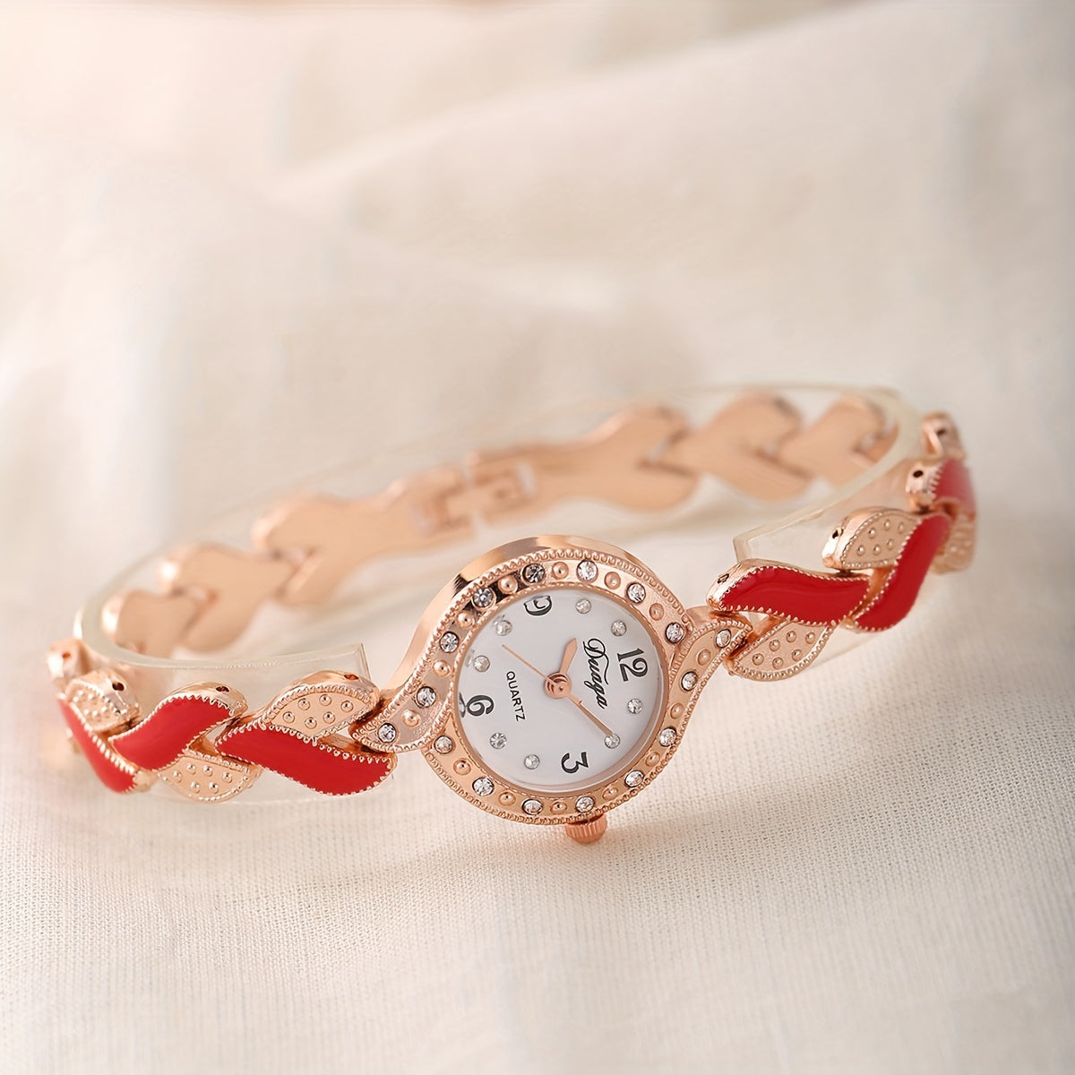 Fashion Trend All-match Women's Love Strap Rhinestone-encrusted Light Luxury Quartz Watch +4pcs Jewelry Set