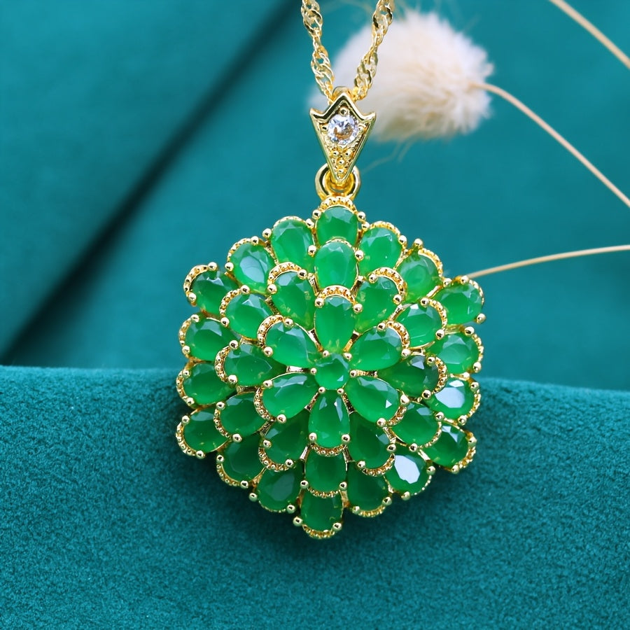 Retro 18K Gold Plated Flower Pendant Necklace With Zirconia