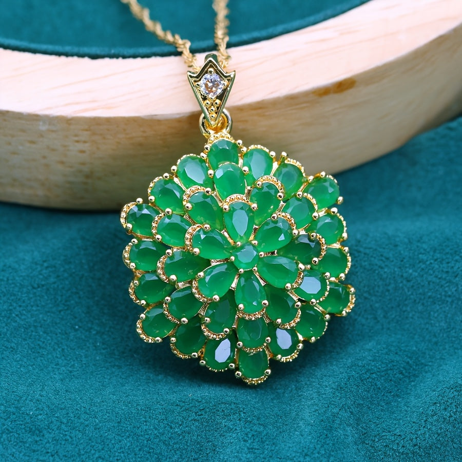 Retro 18K Gold Plated Flower Pendant Necklace With Zirconia