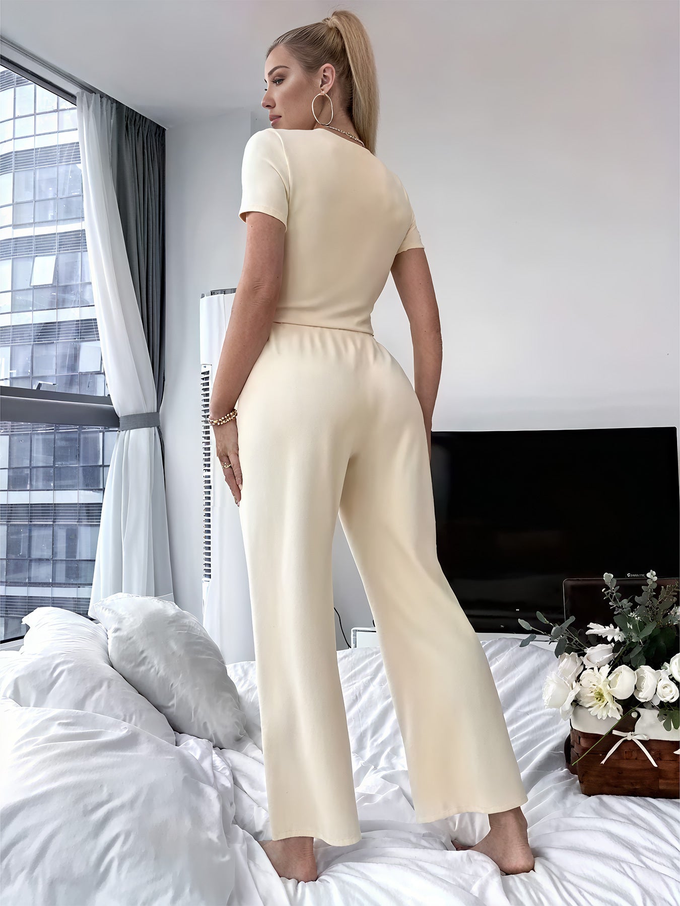 Women'S Casual Two-Piece Set - "I'm That Kim" Graphic T-Shirt & Wide-Leg Pants with Slant Pocket, Elegant Polyester Blend, All-Season Wear, Casual Wear|Graphic Print Top|Polyester Blend