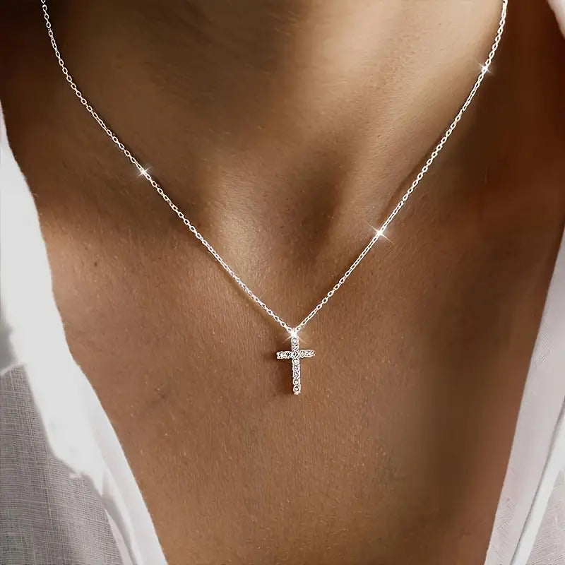 S925 Moissanite Cross Pendant Necklace Classic Design