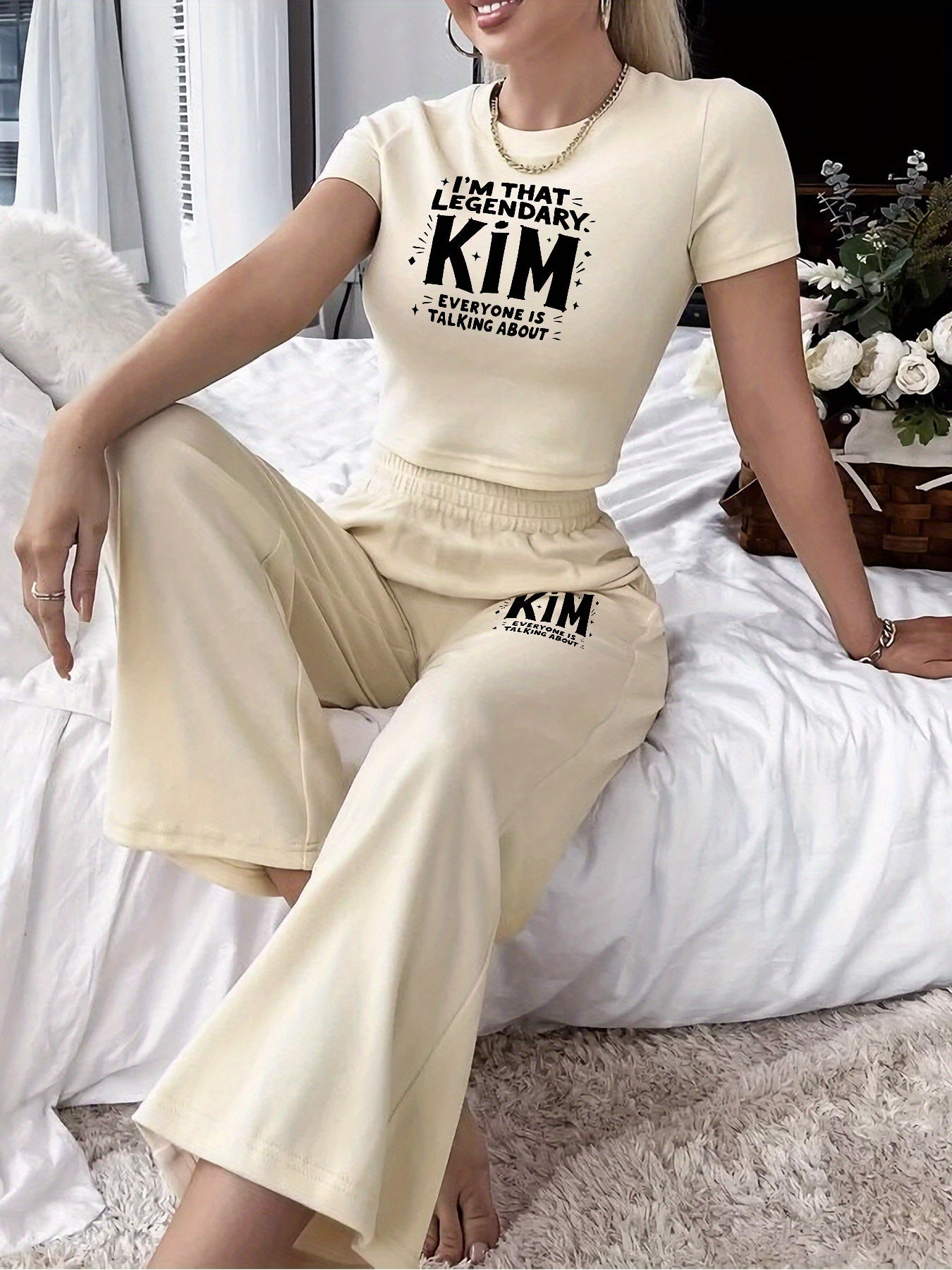 Women'S Casual Two-Piece Set - "I'm That Kim" Graphic T-Shirt & Wide-Leg Pants with Slant Pocket, Elegant Polyester Blend, All-Season Wear, Casual Wear|Graphic Print Top|Polyester Blend