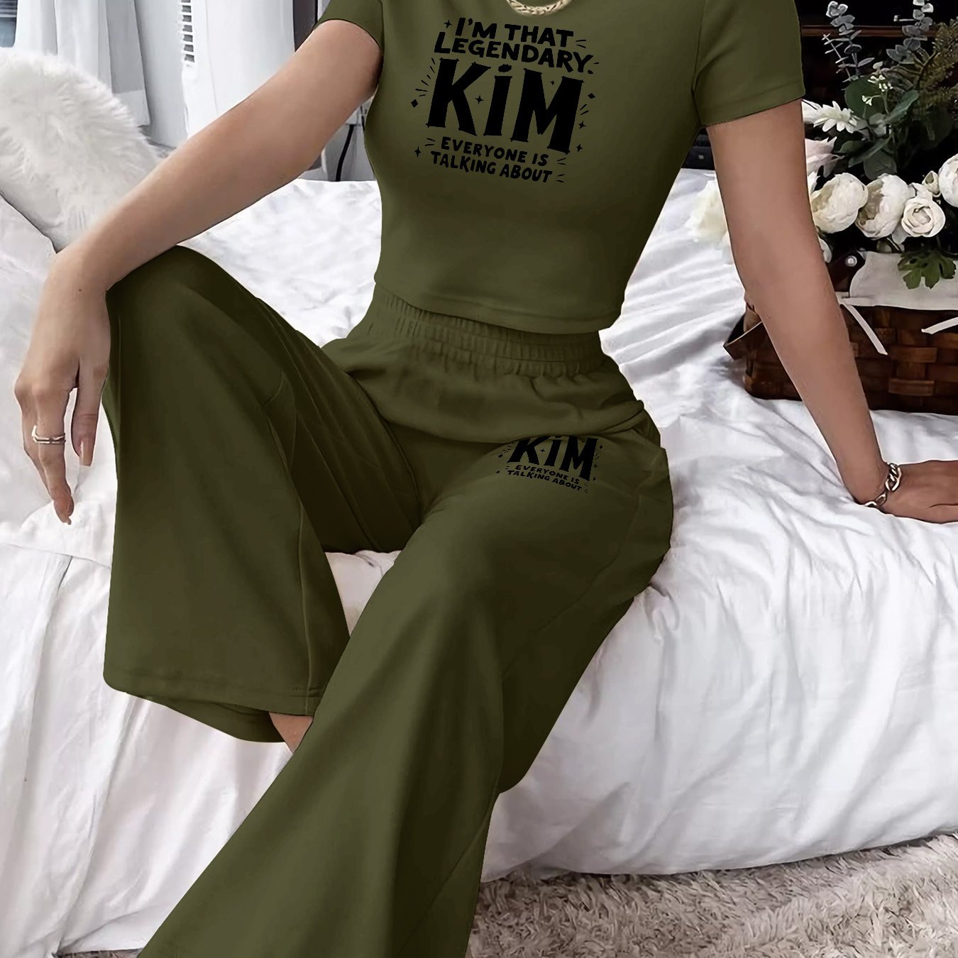 Women'S Casual Two-Piece Set - "I'm That Kim" Graphic T-Shirt & Wide-Leg Pants with Slant Pocket, Elegant Polyester Blend, All-Season Wear, Casual Wear|Graphic Print Top|Polyester Blend