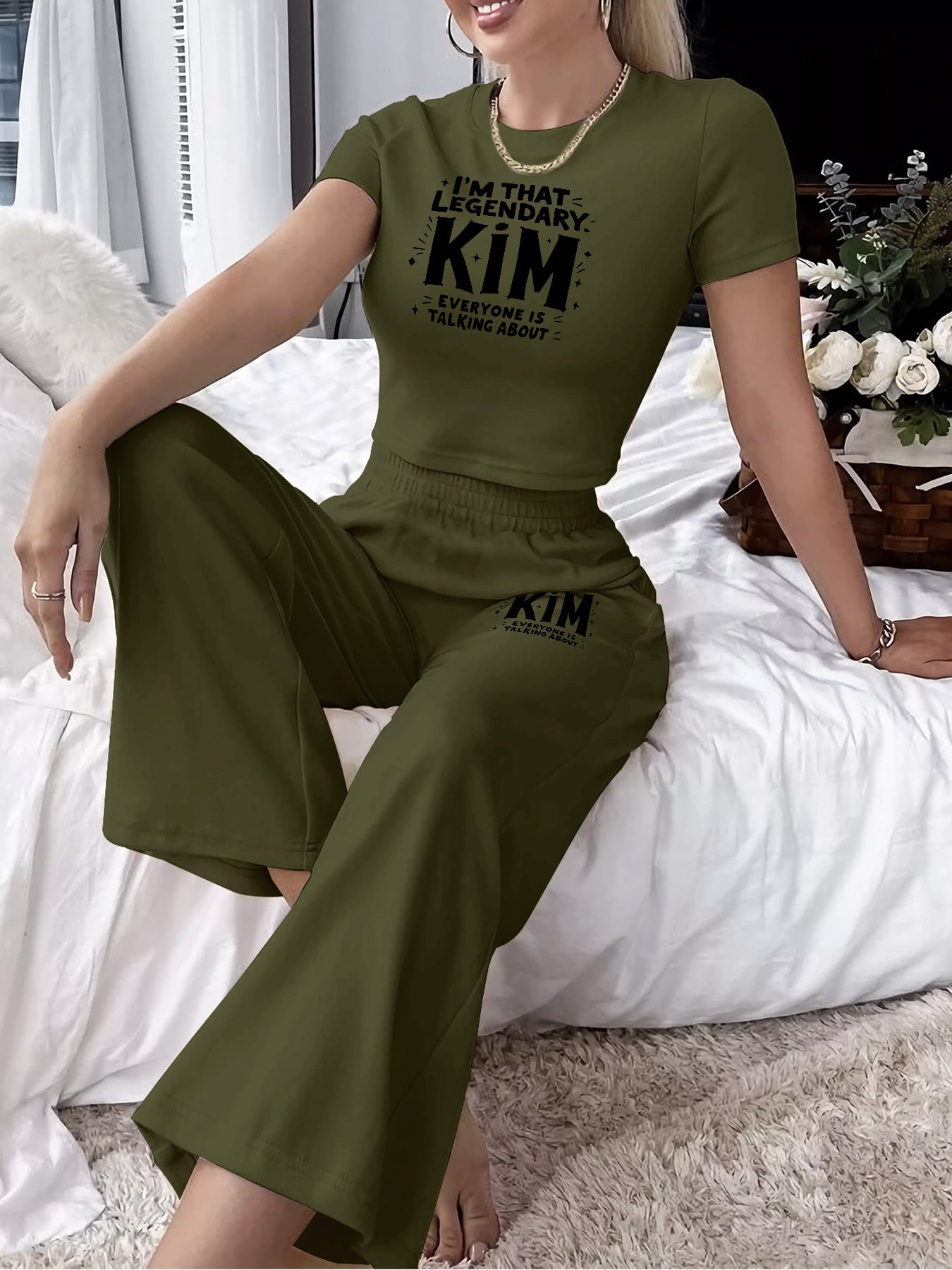 Women'S Casual Two-Piece Set - "I'm That Kim" Graphic T-Shirt & Wide-Leg Pants with Slant Pocket, Elegant Polyester Blend, All-Season Wear, Casual Wear|Graphic Print Top|Polyester Blend