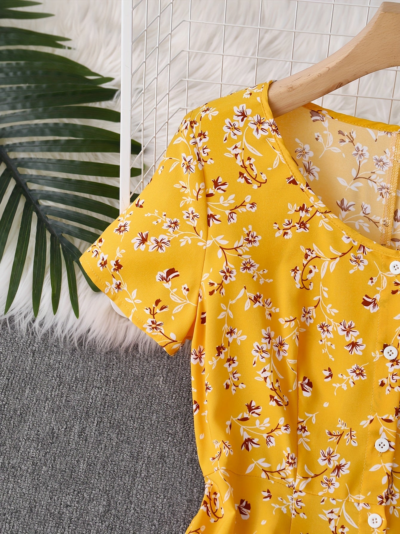 Elegant Floral Print Button-Up Dress for Women