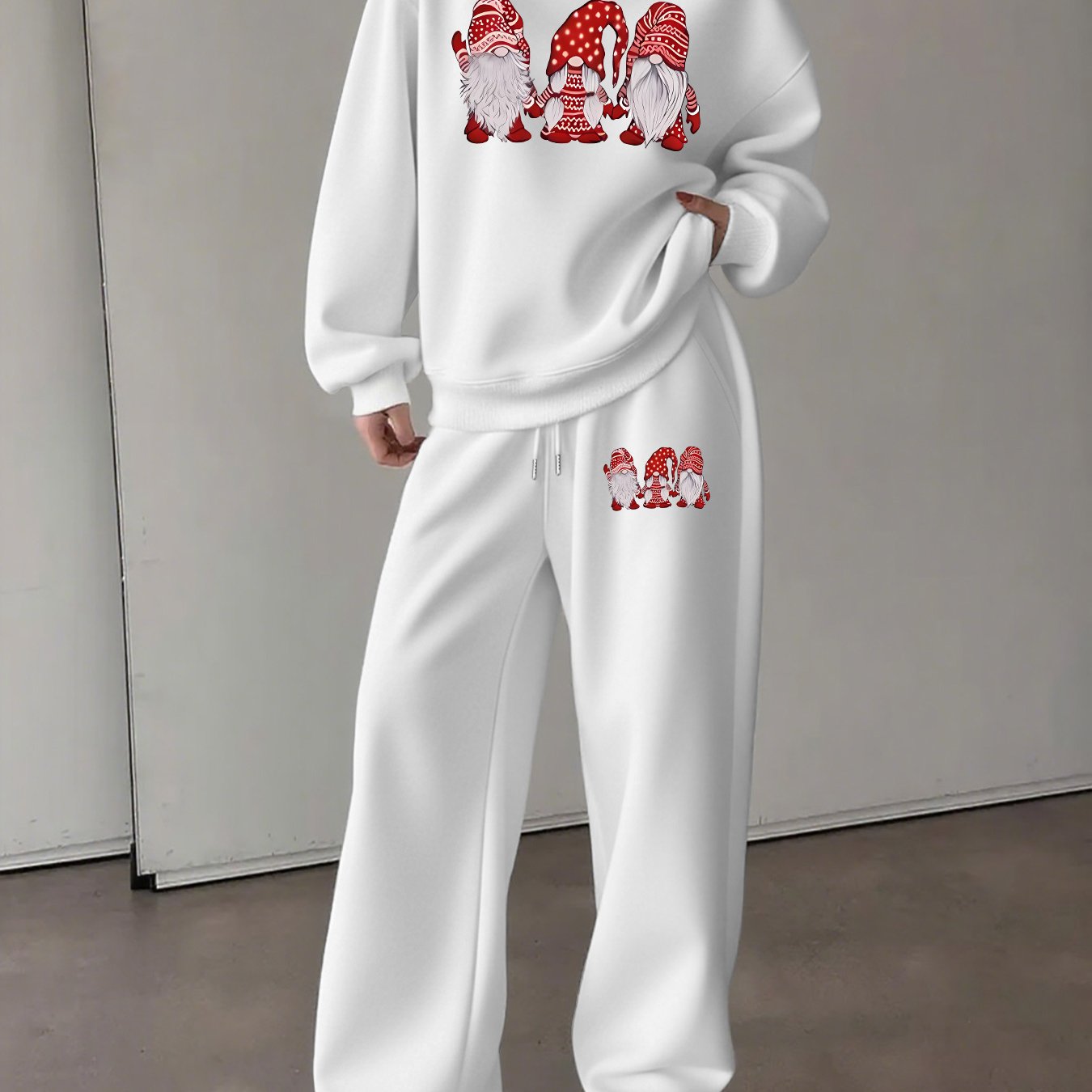 Women'S Cozy Fleece-Lined Sweatshirt and Pants Set - Casual Crew Neck, Long Sleeve, Drawstring Waist, with Red & Santa Hat Print, Perfect for Fall/Winter, Winter Clothing | Casual Style | Fleece Lined Sweatshirt