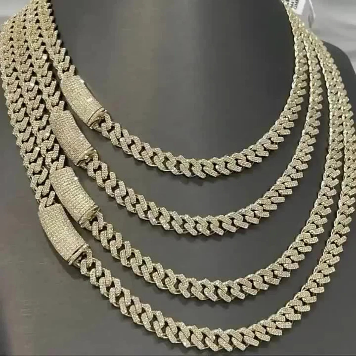 Heavyweight Men'S Cuban Chain - Featuring Sparkling moissanite Cuban Links, Plated Heavyweight Rap Jewelry (15Mm), Street Gang S