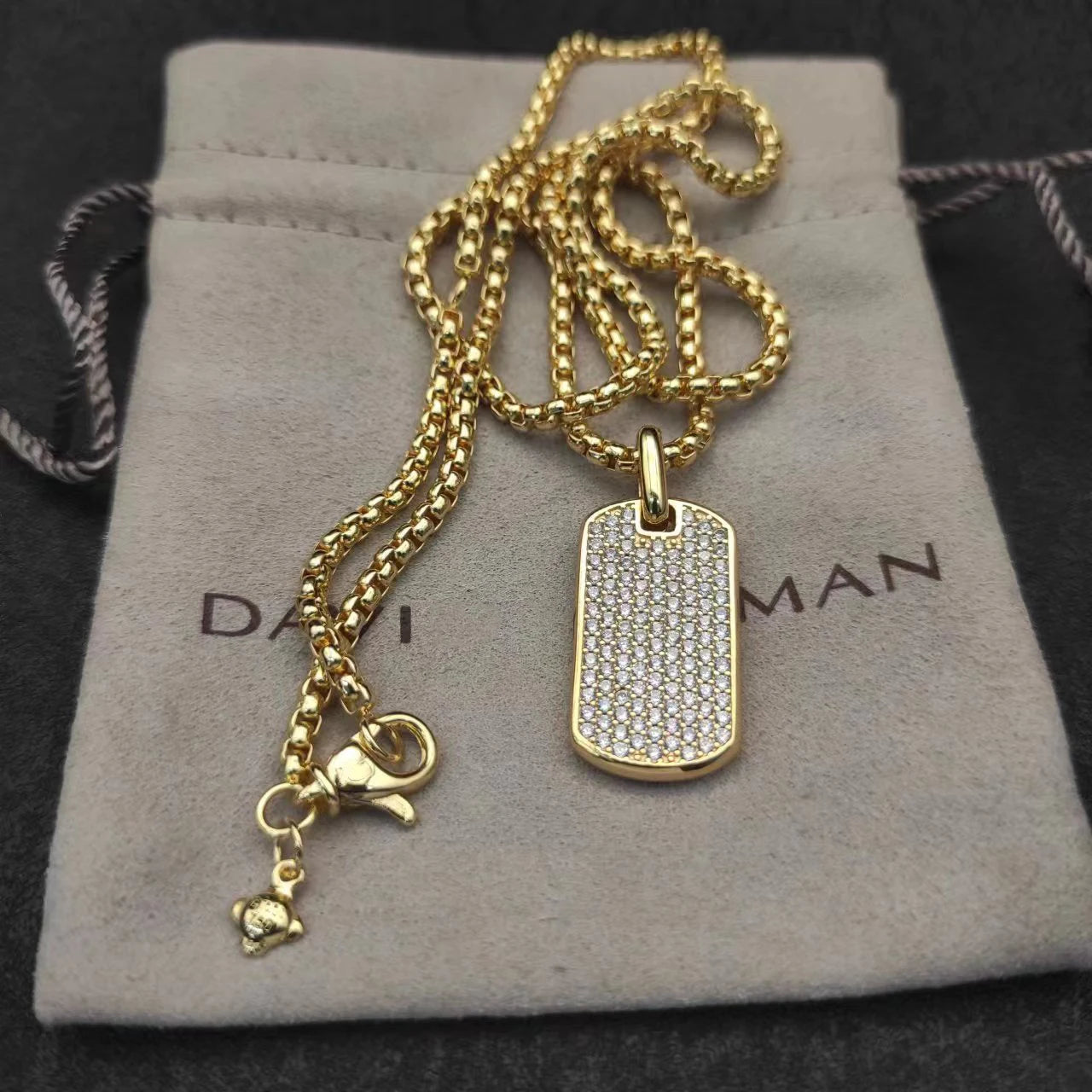 2025 New DY Classical Style Women's Pendant Necklace Simplicity Exquisite Diamond Elegant and Exquisite Jewelry for Any Occasion