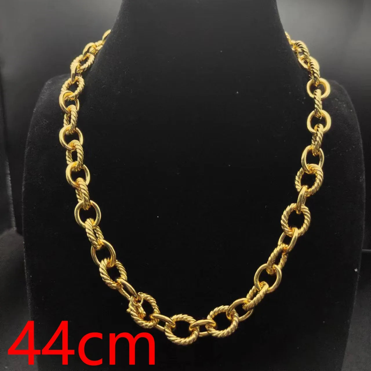 2025 New DY Classical Style Women's Pendant Necklace Simplicity Exquisite Diamond Elegant and Exquisite Jewelry for Any Occasion