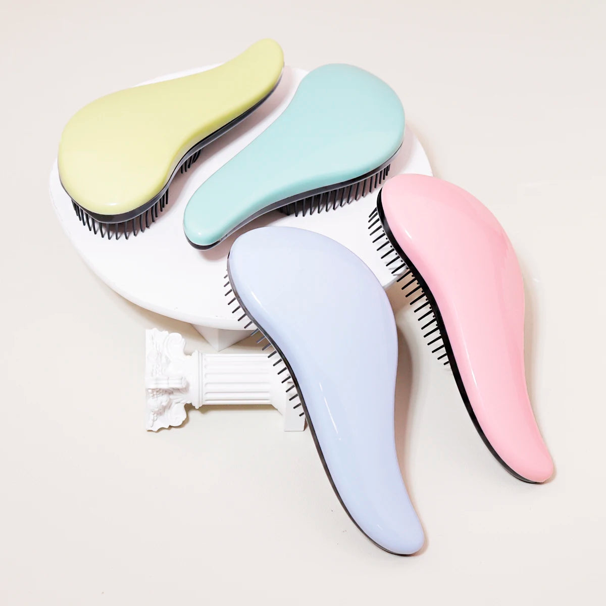 Antistatic Massage Brush Winding Shower Massage Brush Wet Hair Curly Brush Salon Hairdressing Tool Special for Real Hair Wigs