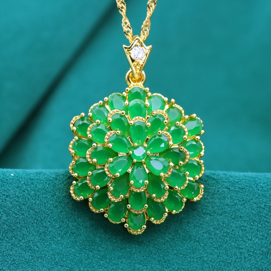 Retro 18K Gold Plated Flower Pendant Necklace With Zirconia