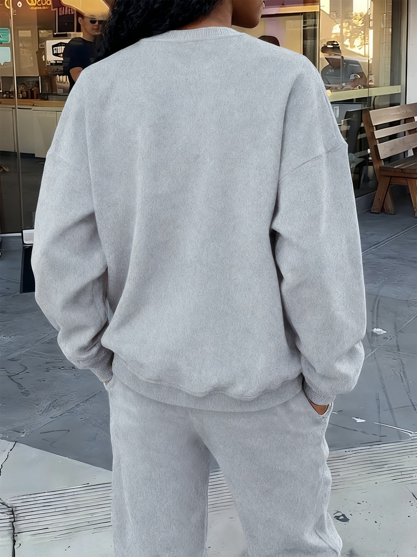 Women'S Cozy Fleece-Lined Sweatshirt and Pants Set - Casual Crew Neck, Long Sleeve, Drawstring Waist, with Red & Santa Hat Print, Perfect for Fall/Winter, Winter Clothing | Casual Style | Fleece Lined Sweatshirt