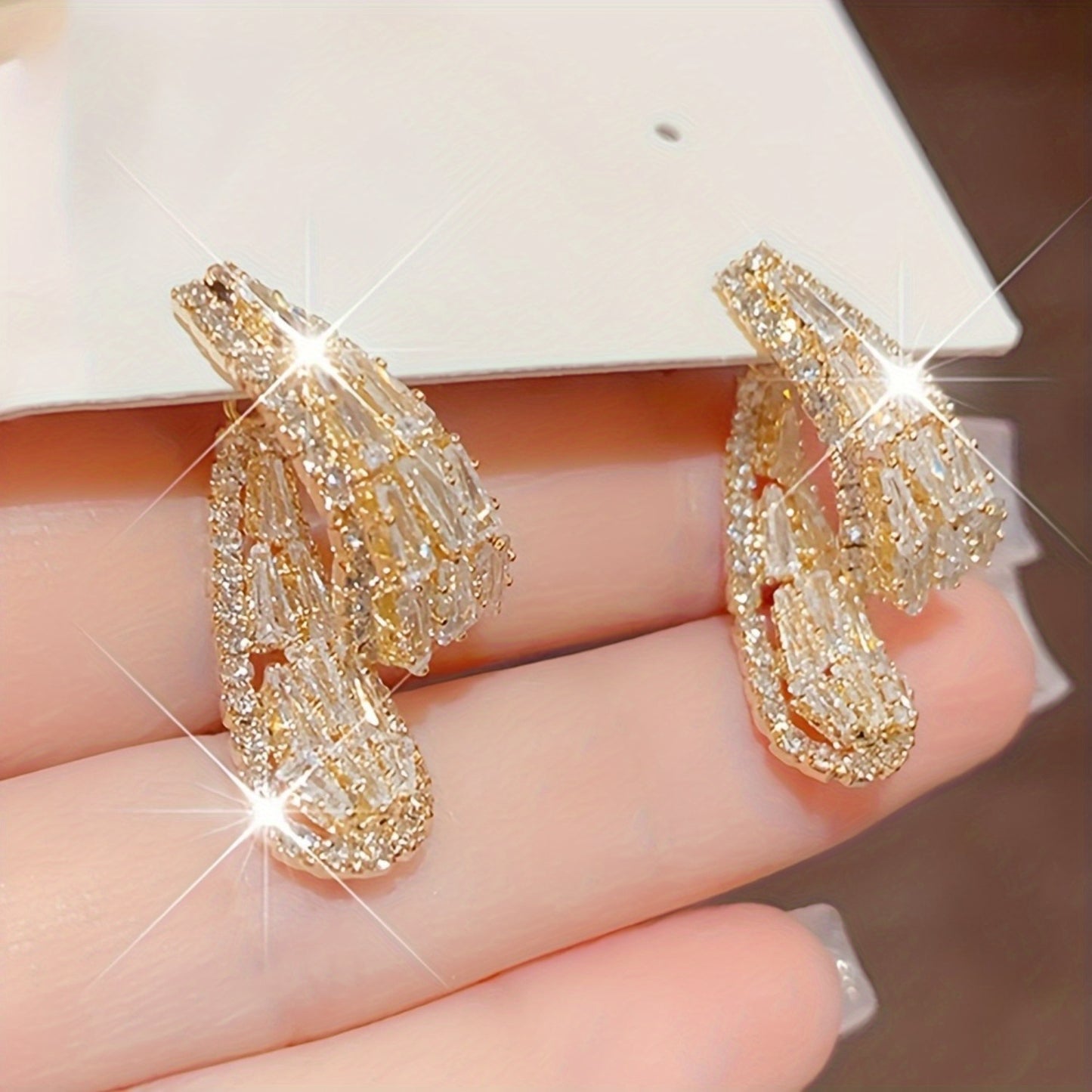 2pcs Elegant Women's Zirconia Dangle Earrings - Sparkling Synthetic Stones, Golden-Tone Finish, Perfect for Parties & Events, Alloy Material, Glamorous Wear|Shoe Motif Earrings|Synthetic Zirconia
